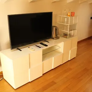 Bed & Breakfast Tortona52, Milano